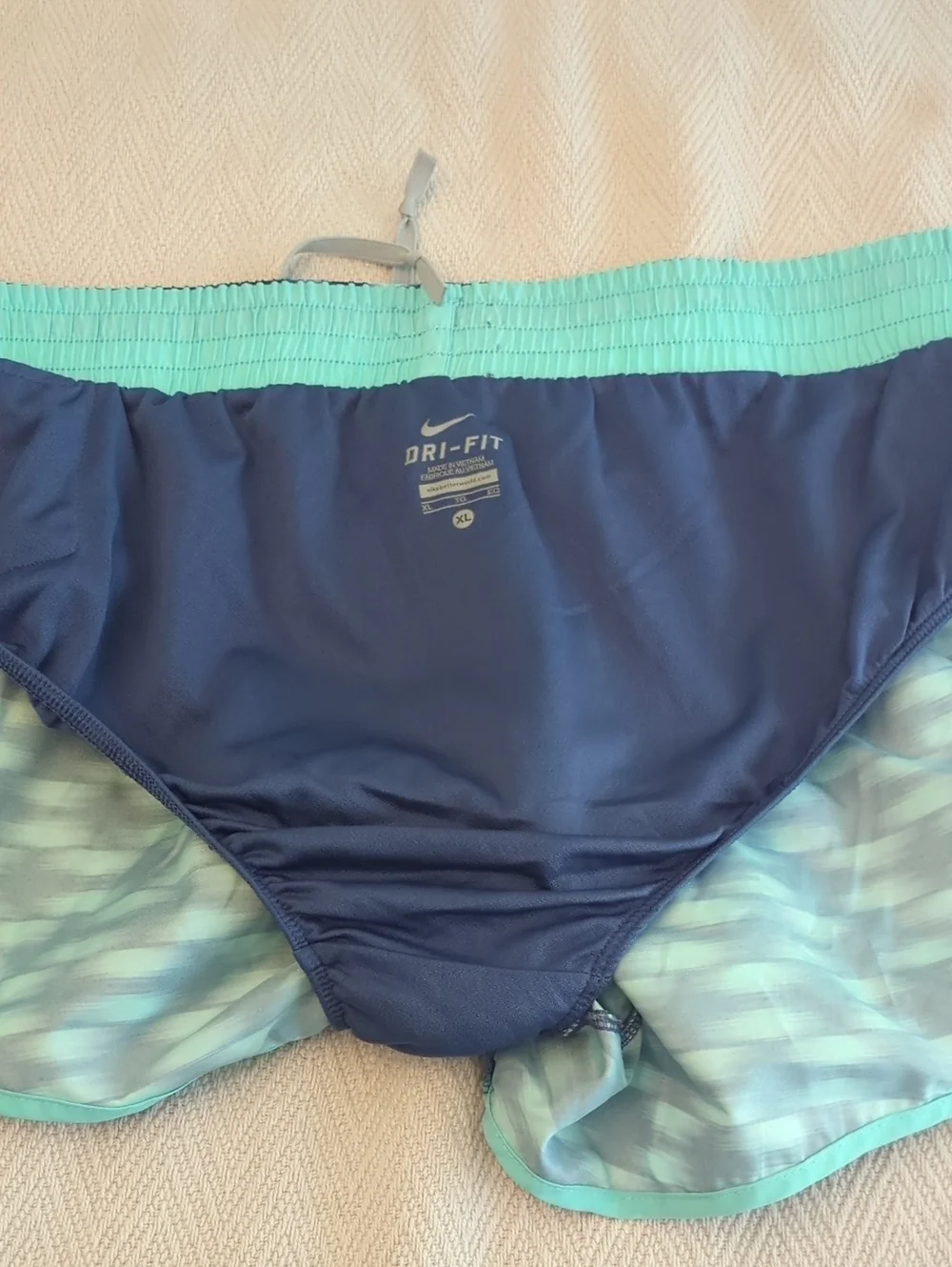 Nike Dry Fit Running Shorts Swim Summer Outdoor Sports Beach Athletic Sz XL